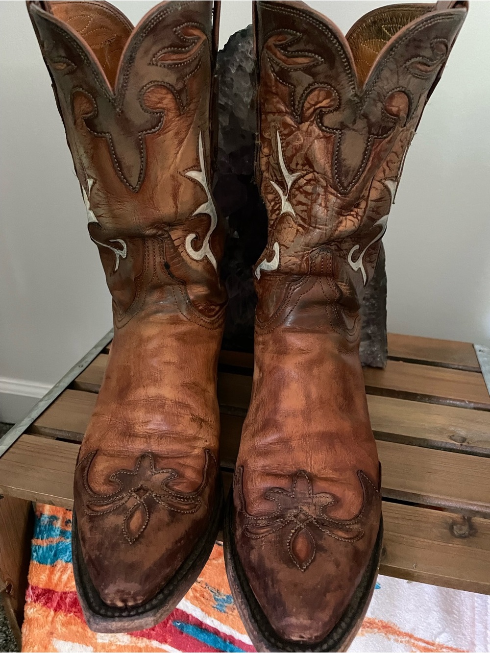 LUCCHESE TWO TONE TAN MAD DOG GOAT W CHOCOLATE MAD DOG GOAT WINGTIP 1883